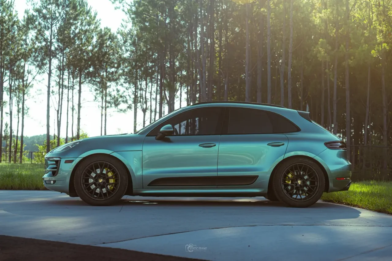 2018 Macan GTS — photo 3