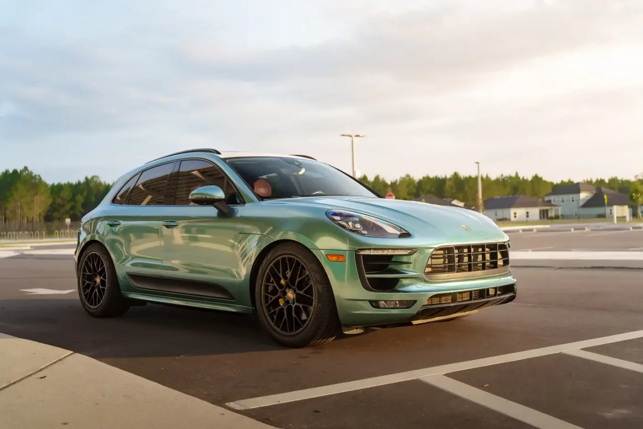 2018 Macan GTS — photo 16